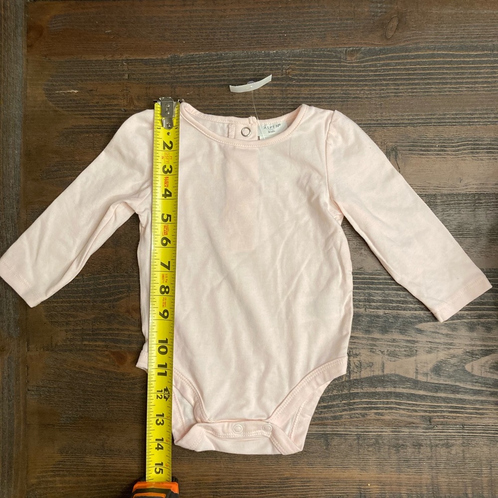 Aspen kids two-piece set in pink (baby girl) U.S. Size: 3-6M. New, Never worn. - Picture 2 of 6